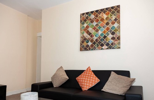 South Shields House | Alexander Apartments Double Rooms-Shared Bathroom