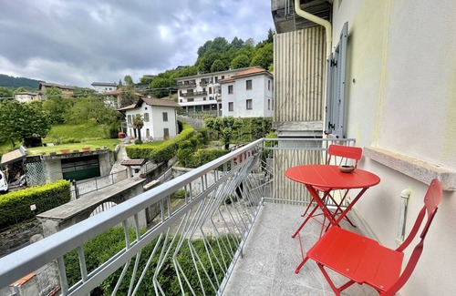 Alta Valle Intelvi Apartment | Alexander Place Chestnut