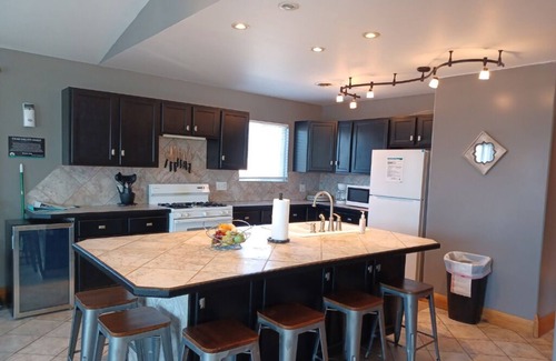 Monticello House | Alexander’s Landing Penthouse - Lakefront, Balcony, and Room to Relax