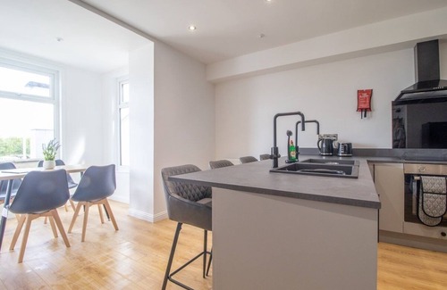 Grangemouth Apartment | Alexandra Apt - Double Room #6