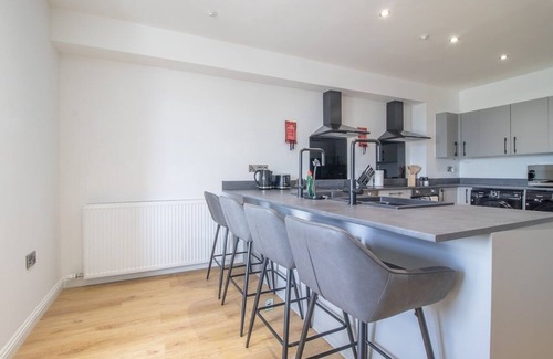 Grangemouth Apartment | Alexandra Apt - Double Room #6