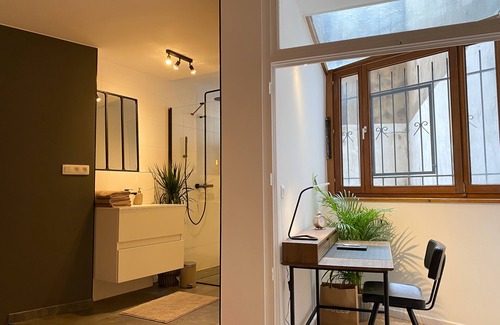 Liege Apartment | Alexis - appartement chaleureux en plein centre