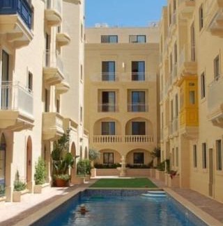 Ghajnsielem Apartment | Alfresco - 2 bedroom unit and Pool