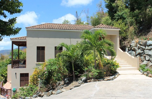 West End Villa | Alfresco - Luxury Villa with Fantastic Views and Infinity Pool