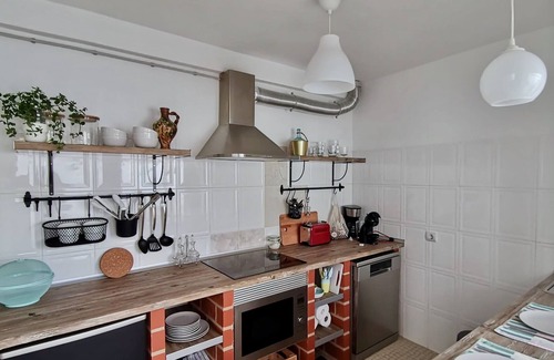 Silves House | Algarve house, sun, terrace, views and barbecue