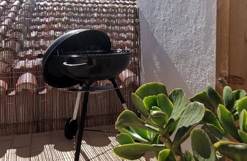 Silves House | Algarve house, sun, terrace, views and barbecue