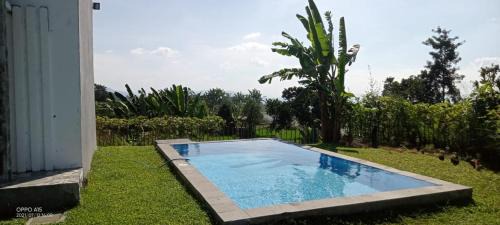 Tenjolaya Apartment | Algira Mountain View