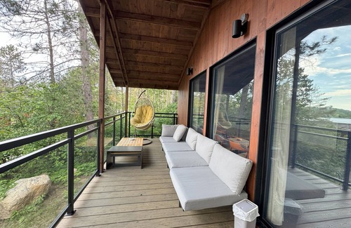 South Algonquin Cabin | Algonquin's Edge Resort | Waterview 5