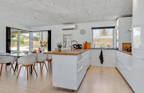 Glesborg House | "Alisa" - 6.7km from the sea by Interhome