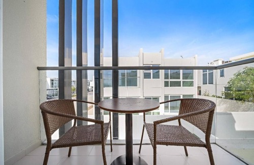 Academic City Villa | Aliving 3BR Villa With Maid Room Damac Hills-2