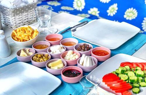 Kuyucak Hotel | Aliya Konak - Köy Evi ve Lezzetleri