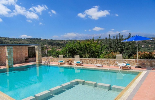 Gavalochori Villa | Alkyoni - Apokoron Villa with Large Private Pool and Great Views