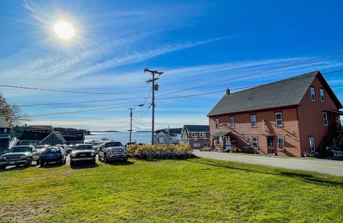 Port Clyde House | ALL BOOKINGS ARE ON A SATURDAY TO SATURDAY BASIS