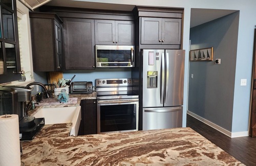 Hamilton House | All Decked Out-NEW Lakefront!-Sleeps 6-Close to Colgate!