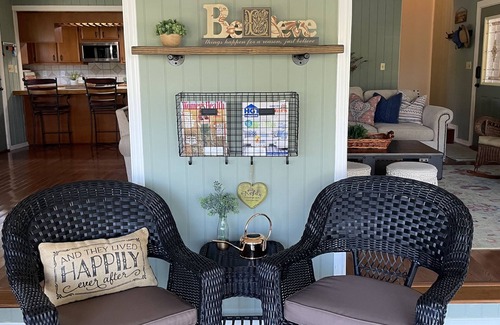 Coldspring House | All Decked Out on Beautiful Lake Livingston