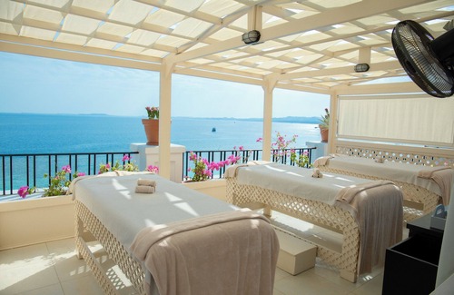 El Hadaba Hotel | All-inclusive Beachfront Resort l 4-Room Stay with Pool, Beach & Spa Access