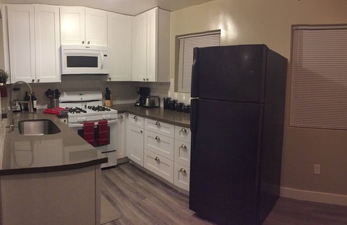Nice House | ALL INCLUSIVE AMENITIES:Kayak,SUP,Pedal Boat,PingPong,Pickleball,Movie Nt &MORE!