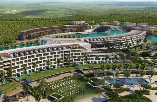 Punta Sam Hotel | All-Inclusive Beachfront Escape w/Pools, Private Butler, Golf & Live Shows