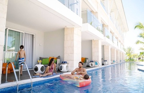 Punta Cana Apartment | ALL-INCLUSIVE Swim-Up Suite: Direct Pool Access/Own Terrace; Premium Benefits