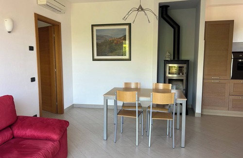 Brenzone sul Garda Apartment | All mod cons apt. in old city's heart