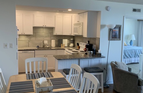 North Ocean City Condo | ALL OPEN DATES DISCOUNTED 10%! Oceanfront Paradise 7th Floor: Linens included!