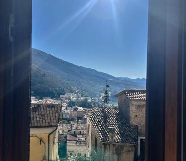 San Donato Val Di Comino House | All'orologio 2 Camere, Barbecue, Terrazza, Vista