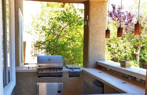 Enterprise Bed & Breakfast | All the amenities You could ask for and minutes from strip with pool and spa!