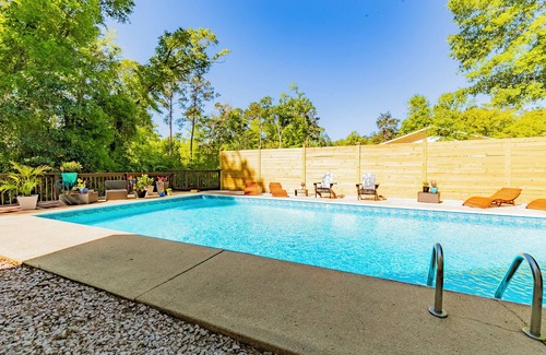 Havana House | All the best amenities in a convenient, yet private, home for large families