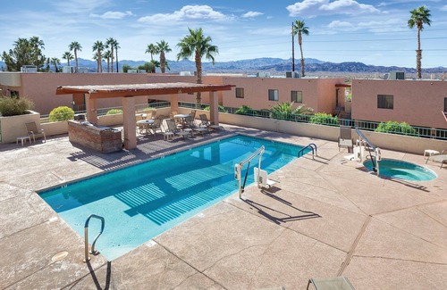 Lake Havasu City Resort | All the comforts of home!