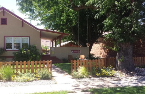 Moab House | All Three at StellaRuby Cottages