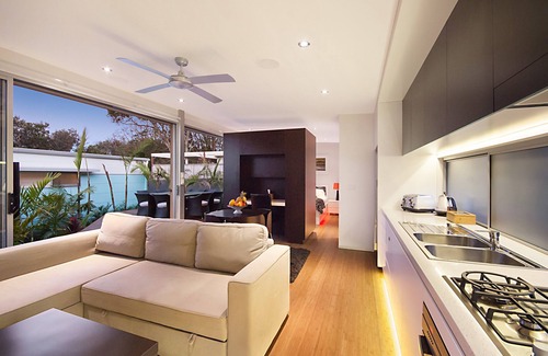 Byron Bay House | All Villas Cavvanbah - Tropical Beachfront Villas in the heart of Byron Bay
