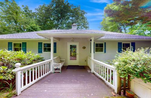Black Mountain House | Allen Mountain Manor