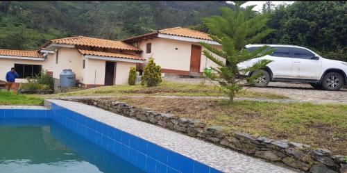 Surcubamba House | ALLIYN SAMAY