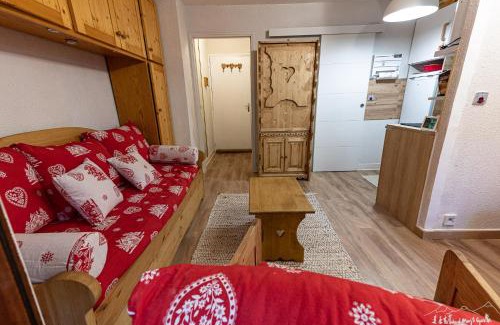 Allos Apartment | ALLOS village STUDIO cosy avec balcon