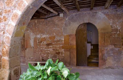Santa Pau Apartment | Allotjaments Plaça Major-Roure