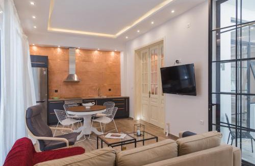Athens Villa | AllStar Boutique House in DownTown, direct connection with airport
