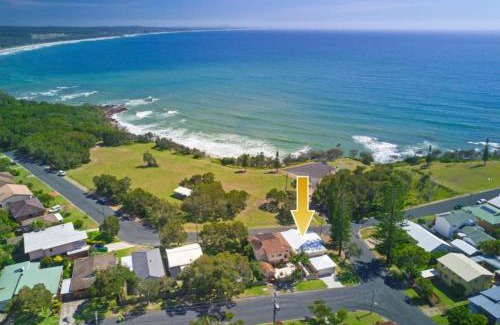 Bonny Hills House | Allure By The Sea