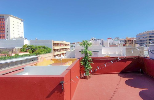 Las Palmas de Gran Canaria House | Alma Canaria Beautiful Home With Rooftop
