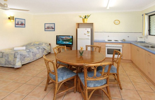Arcadia Apartment | Alma Bay Holiday Unit 1