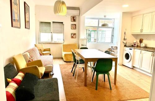 Cova da Piedade Apartment | Almada big flat next To Lisbon and Caparica beach