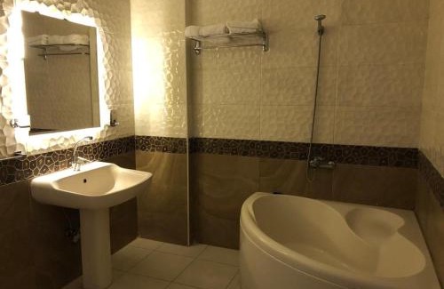 Mansoura Apartment | ALMADIAFAH- No forigner المضيفة للوحدات الفندقيه -عرب فقط