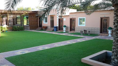 Al Batinah North Governorate House | AlMazyona Chalet إستراحة المزيونه للتأجير