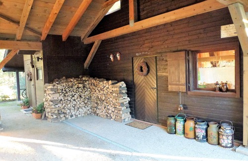 Fresach House | Almhaus ZUCKERL with a tiled stove at 1200 m with a dream view