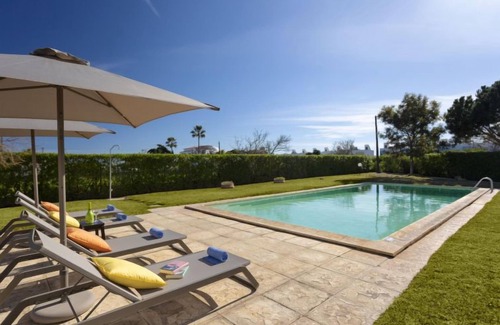 Alporchinhos House | Almond Tree by Interhome
