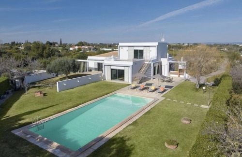 Alporchinhos House | Almond Tree by Interhome