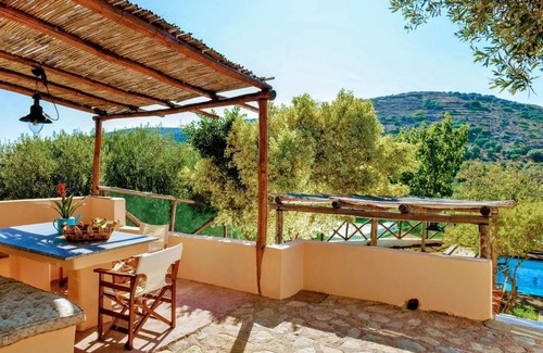 Vrouhas Villa | Almond Trees Villas