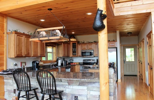 Young Harris Cabin | Almost Heaven.in Blairsville, GA