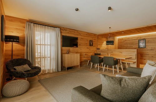 Lech am Arlberg Apartment | Almrausch BoutiqueChalet App. TOP 3 - Apartment TOP 3