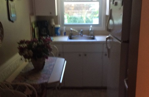 Niagara-on-the-Lake Cottage | Alnwick Cottage, quaint and comfortable