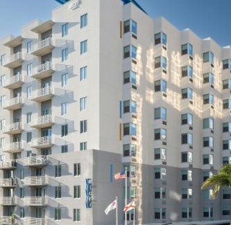 Central Sarasota Hotel | Aloft Sarasota